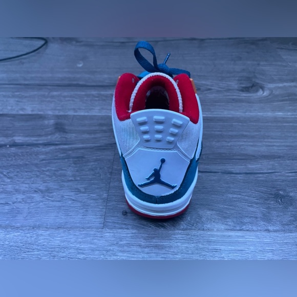 Barely Used Jordan 4 Retro Messy Room - Picture 5 of 6